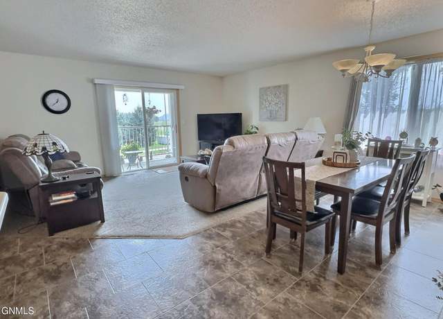 Property at 1904 16th St N #3, Bismarck, ND 58501, 2 beds, 2 baths