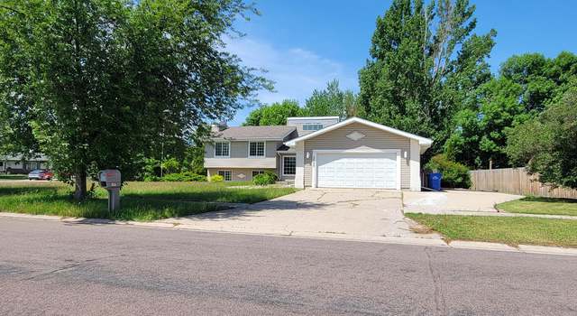 Photo of 3855 River Dr S, Fargo, ND 58104