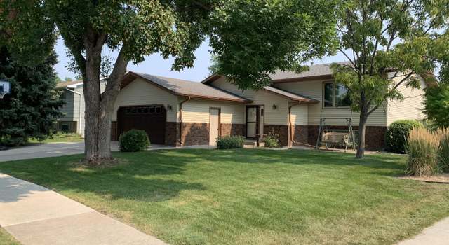 Photo of 1551 Portland Dr, Bismarck, ND 58504