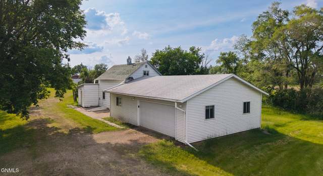 Photo of 3811 78th Ave SE, Jamestown, ND 58401