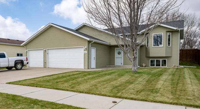 Photo of 4613 Lewis Rd NW, Mandan, ND 58554