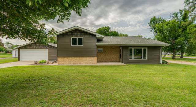 Photo of 225 14th St, Washburn, ND 58577