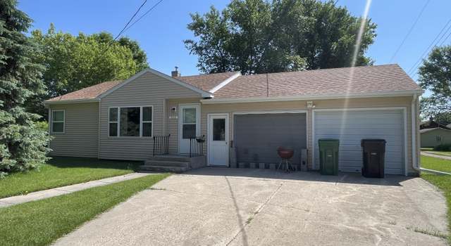 Photo of 366 7th Ave N, Carrington, ND 58421