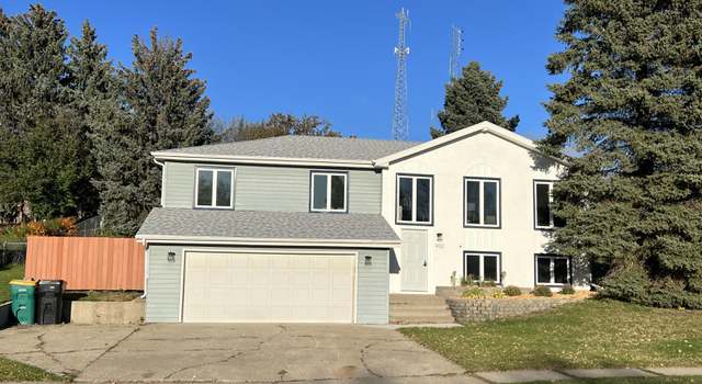 Photo of 930 Central Ave, Bismarck, ND 58501