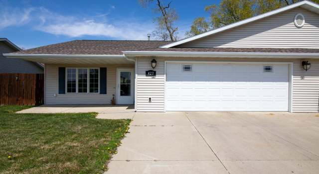 Photo of 422 Arbor Ave W, Bismarck, ND 58504