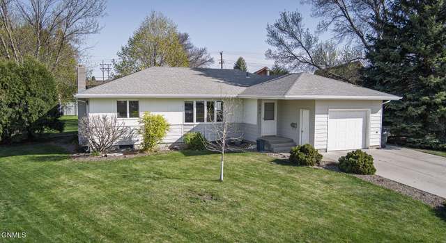 Photo of 604 North Ave, Bismarck, ND 58501
