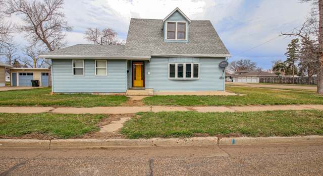 Photo of 222 3rd St NE, Hazen, ND 58545
