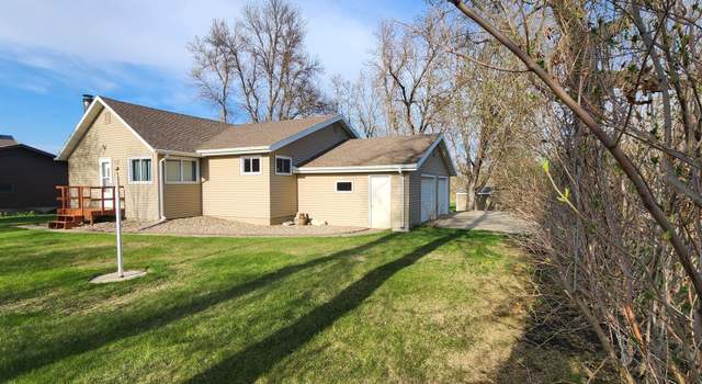 Photo of 421 Oliver Ave, Center, ND 58530