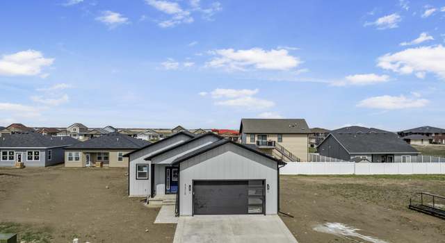 Photo of 3310 33rd St W, Williston, ND 58801