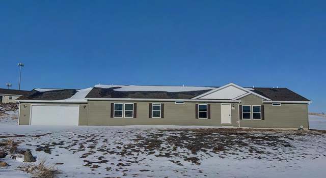 Photo of 2640 Terrace Dr, Watford City, ND 58854