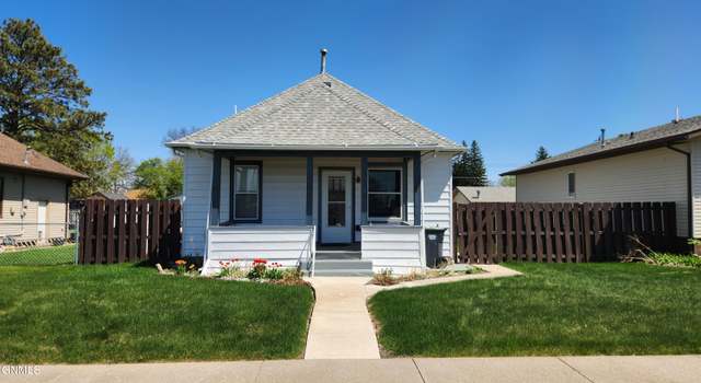 Photo of 210 9th Ave SW, Mandan, ND 58554