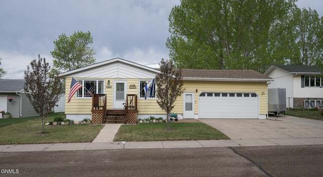 Photo of 1013 2nd Ave NW, Hazen, ND 58545