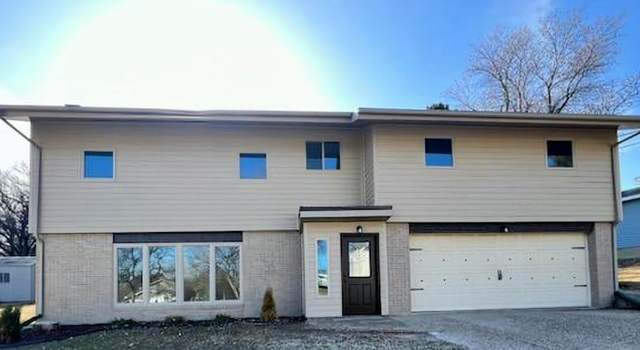 Photo of 1003 Harrison Dr NW, Minot, ND 58703