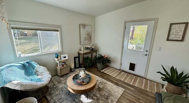 Photo of 407 2nd St, Glen Ullin, ND 58631
