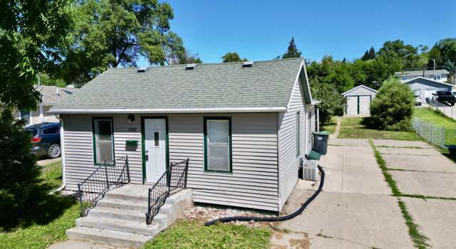 Photo of 1102 1st St NE, Mandan, ND 58554