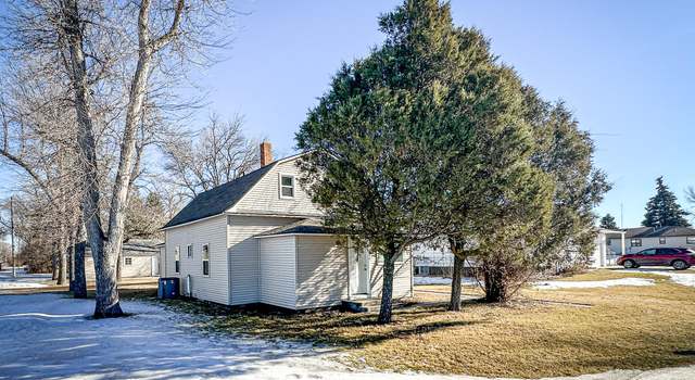 Photo of 303 3rd Ave SW, Steele, ND 58482