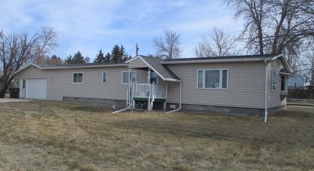 Photo of 135 1st Ln NW, Pick City, ND 58545