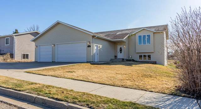 Photo of 3912 36th Ave NW, Mandan, ND 58554