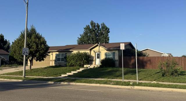 Photo of 1902 13th Ave W, Williston, ND 58801
