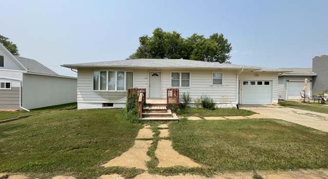 Photo of 1326 1st Ave W, New England, ND 58647