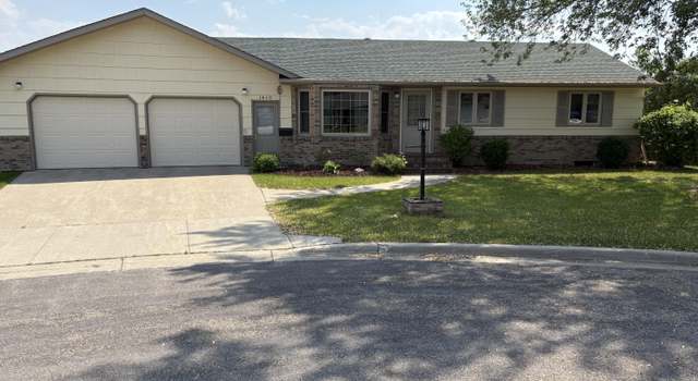 Photo of 1430 Central Ave N, Valley City, ND 58072