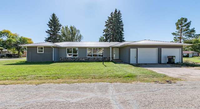 Photo of 305 3rd St SW, Steele, ND 58482
