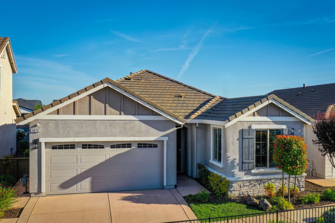 1073 Swallowtail Dr, Roseville, CA 95747 | MLS# 2B66E99D8A34 | Redfin