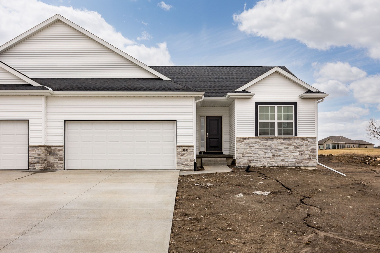 Albright - Condo, Cedar Rapids, IA 52402 | For Sale ($327,000