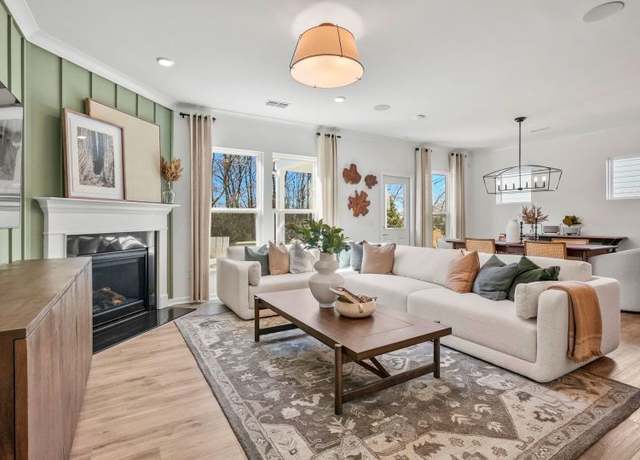 Property at 2109 Riverbend Ave, Monroe, NC 28110, 5 beds, 5 baths