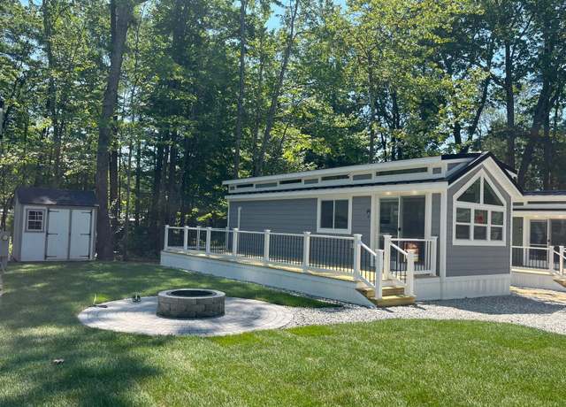 Property at 179 Saco Ave Unit V, Old Orchard Beach, ME 04064, 1 bed, 1 bath