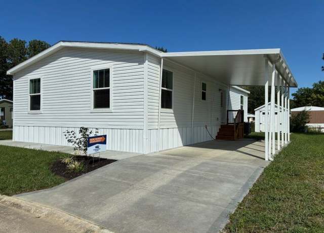 Property at 10 Michael Dr Unit MIC10, Olmsted Falls, OH 44138, 3 beds, 2 baths