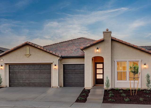 Property at 941 S Talus Way, Madera, CA 93636, 4 beds, 3 baths