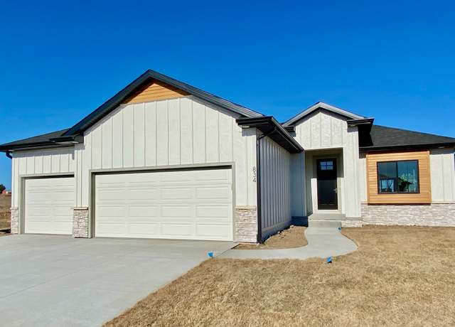 Property at California Plan, Lincoln, NE 68516, 5 beds, 3 baths