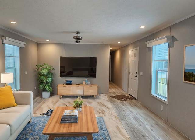 Property at 6610 Lear Nagle Rd #192, North Ridgeville, OH 44039, 3 beds, 2 baths