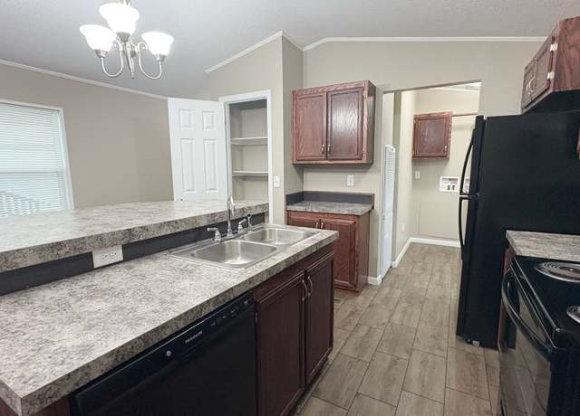Property at 9717 NW 10th St #191, Oklahoma City, OK 73127, 3 beds, 2 baths