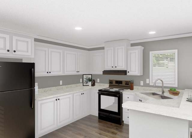 Property at 318 Mockingbird Ave, Fort Pierce, FL 34982, 2 beds, 2 baths