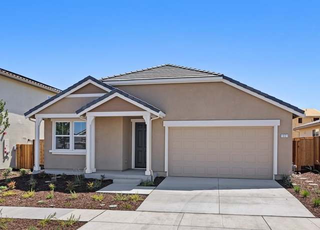 Property at 1901 Amaryllis Dr, Hollister, CA 95023, 4 beds, 2 baths