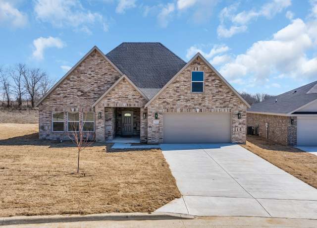 Property at 823 Indian Plains Rd, Ardmore, OK 73401, 3 beds, 2.5 baths