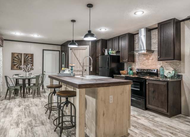 Property at 46265 Antoine Site #538, Macomb, MI 48044, 3 beds, 2 baths