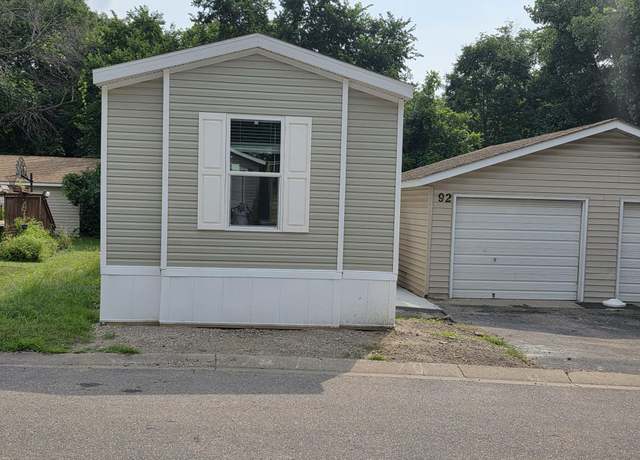 Property at 92 Thomas Ln, Chaska, MN 55318, 3 beds, 2 baths