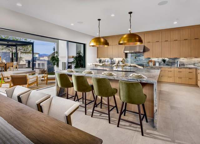 Property at 27780 Reel Ln Unit U9YYVJ, Valencia, CA 91355, 5 beds, 5.5 baths
