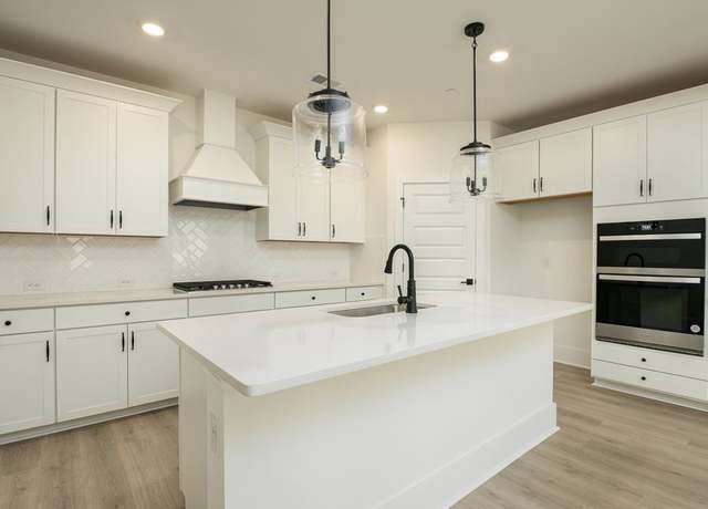 Property at 1838 Butterfly Way, Marietta, GA 30066, 5 beds, 4 baths