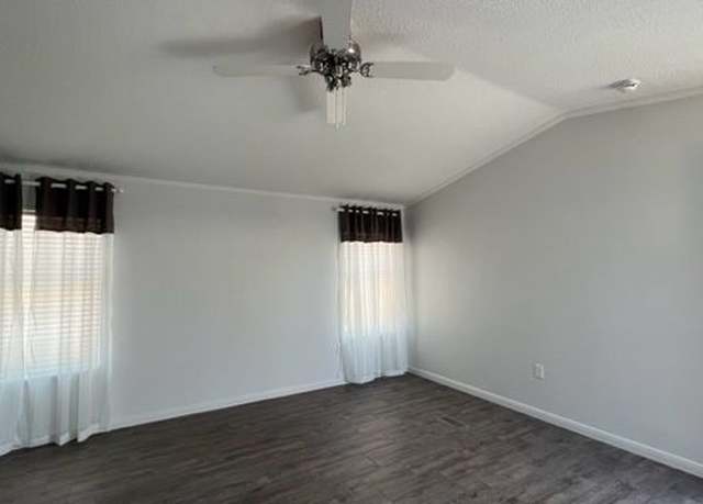 Property at 5475 Southcross Ranch Rd #228, San Antonio, TX 78222, 3 beds, 2 baths