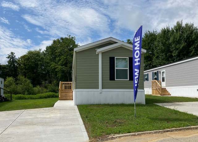 Property at 1042 S Park Dr #1042, Brookfield, OH 44403, 3 beds, 2 baths