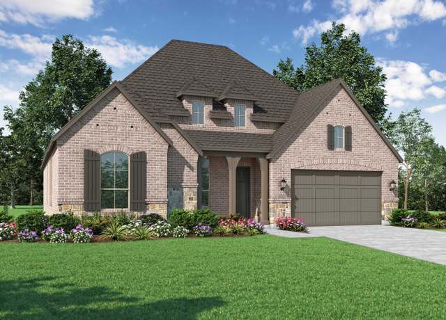Property at 556 Lockhart St, Waxahachie, TX 75165, 4 beds, 3.5 baths