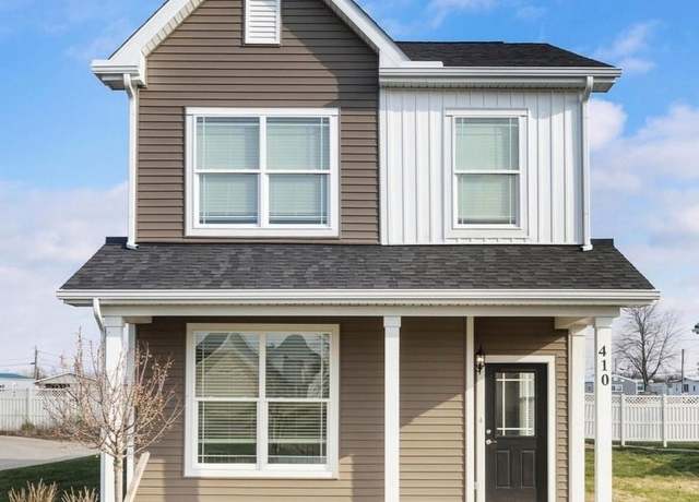 Property at 313 Genoa Rd, Commercial Point, OH 43116, 3 beds, 2.5 baths