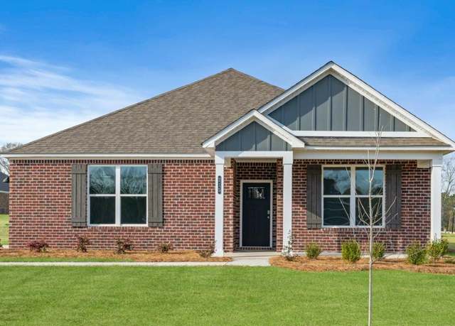 Property at 215 Ryma Oaks Ct, Dothan, AL 36301, 4 beds, 2 baths