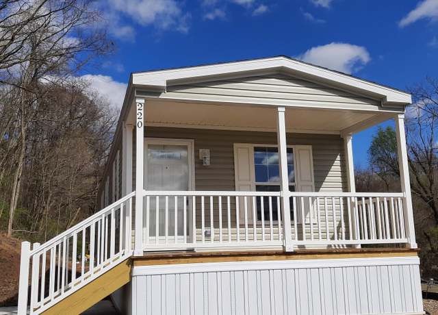 Property at 220 Valencia St, Butler, PA 16002, 2 beds, 1 bath