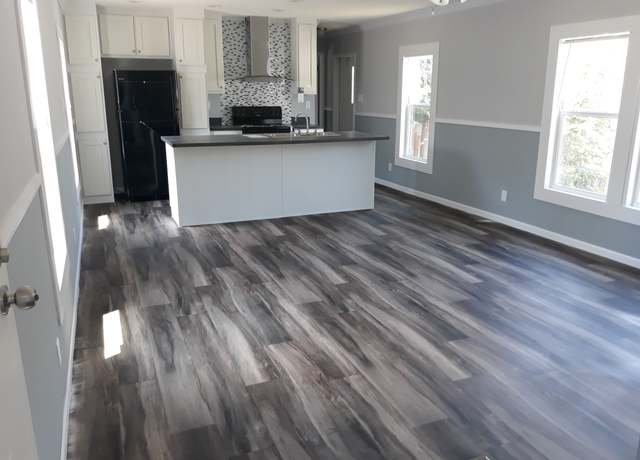 Property at 7117 SW Archer Rd #2211, Gainesville, FL 32608, 2 beds, 2 baths