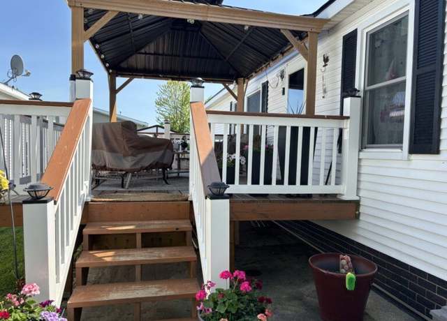 Property at 33332 Fern Ct #367, New Haven, MI 48048, 3 beds, 2 baths